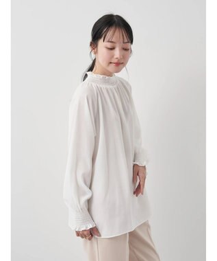 earth music&ecology シャーリングネックブラウス Off White