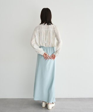 YECCA VECCA ラインフラワー柄ギャザーブラウス Ivory