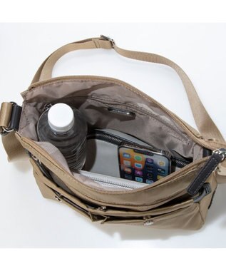 LA BAGAGERIE フロントポケット　スクエアナイロンショルダー　Sサイズ ベージュ