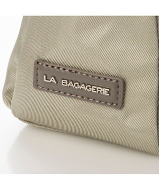 LA BAGAGERIE フロントポケット　スクエアナイロンショルダー　Sサイズ シルバー