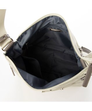 LA BAGAGERIE フロントポケット　スクエアナイロンショルダー　Sサイズ シルバー