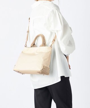 LA BAGAGERIE ツイルナイロン×エナメル 2WAYトートバッグ Sサイズ アイボリー
