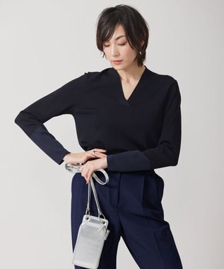 ICB 【WEB限定カラーあり・洗える】 シンセティックフルニードル Vネックプルオーバー ブラック×ネイビー系