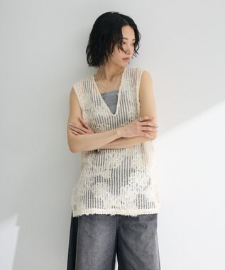 Green Parks テープ刺繍レースベスト Ivory