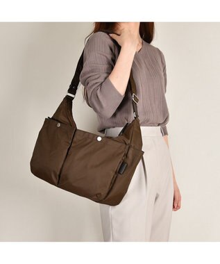 Y'SACCS ダブルホックポケットショルダー　Mサイズ