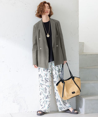 23区 【洗える】スリークボタニカルプリント ドロスト パンツ アイボリー系