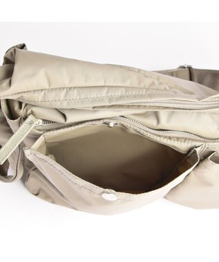 Y'SACCS ダブルホックポケットショルダー　Mサイズ グレージュ