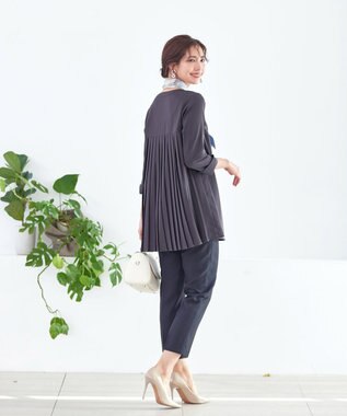 Tiaclasse 【洗える・スマート裏起毛】バックプリーツチュニックブラウス チャコールグレー