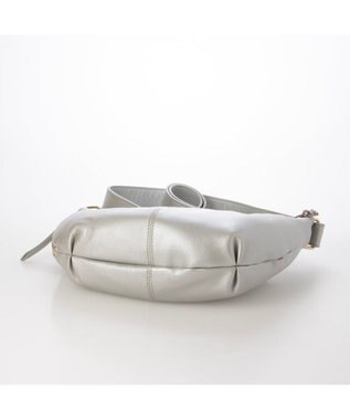 UNBILLION アトランタ ATLANTA / やぎ革軽量ハーフムーンショルダー シルバーグレー