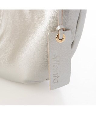 UNBILLION アトランタ ATLANTA / やぎ革軽量ハーフムーンショルダー シルバーグレー