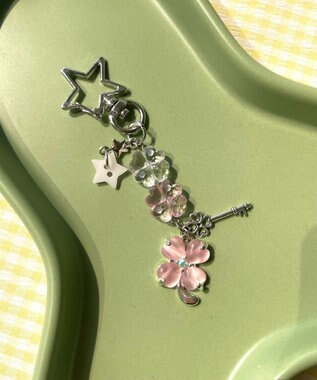 WEGO ビジュークローバービーズキーホルダー ピンク