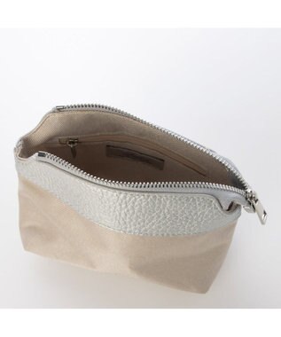 UNBILLION カシュカシュ cachechche / ヒネリ金具ベルトシボミニバッグ シルバー