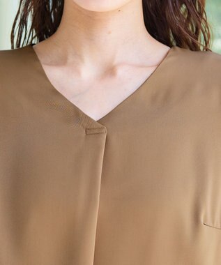 Tiaclasse 【洗える・スマート裏起毛】バックプリーツチュニックブラウス ベージュ