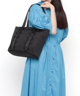 ANNA SUI タフィ トートバッグ（大） クロ