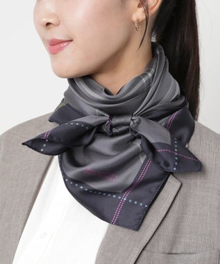 MOONBAT MACKINTOSH PHILOSOPHY(マッキントッシュ フィロソフィー）シルクスカーフ チェック 88×88㎝ 日本製 ブラック