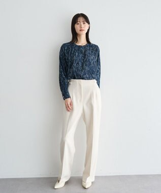 YECCA VECCA ラインフラワー柄ギャザーブラウス Navy