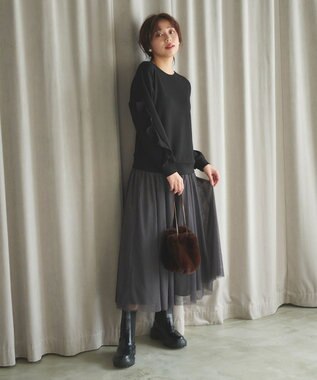 Feroux 【洗える】袖フリルダンボール プルオーバー ブラック系