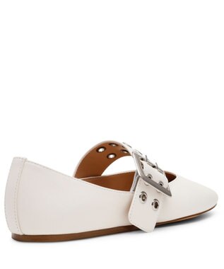 STEVE MADDEN ATLANTICA メタルバックルフラットシューズ アイボリー