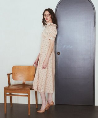 Maison de FLEUR ドットワンピース Beige