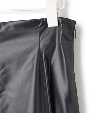 ICB L 【洗える】サテンワックスヴィンテージ フレアスカート ブラック系