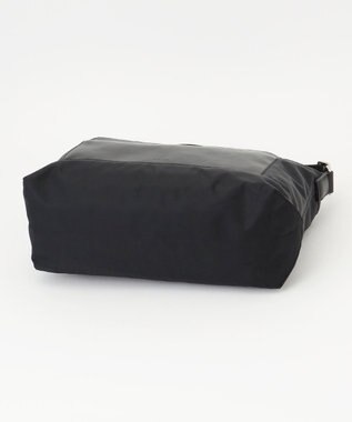 Y'SACCS ナイロン×リサイクルレザー　コンビマルチショルダー ブラック