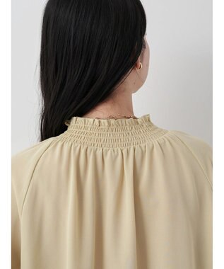 earth music&ecology シャーリングネックブラウス Yellow