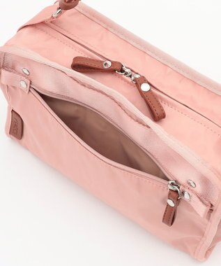 Y'SACCS 撥水ナイロンテープデザインスクエアショルダーバッグ ピンクベージュ