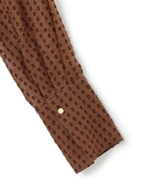 BEIGE， CALLERRY / シルク混ドットラッフルブラウス Caramel