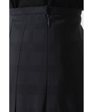 DAKS ビッグシャドーチェック セミフレアプリーツスカート ネイビー