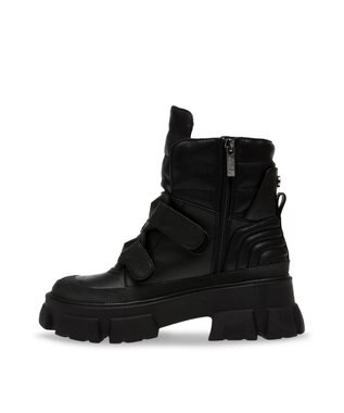 STEVE MADDEN TRENDSET ボリュームソールブーツ ブラック