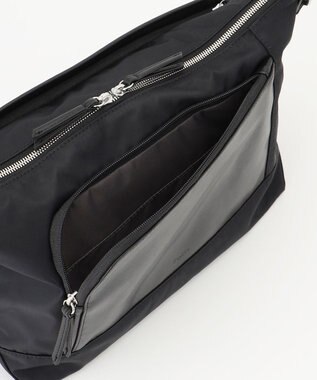 Y'SACCS ナイロン×リサイクルレザー　コンビマルチショルダー ブラック