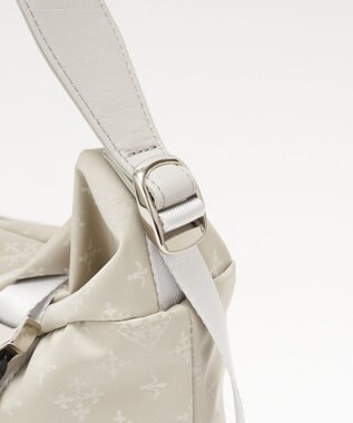 russet ナイロンジャガードメタルバックルショルダーバッグ M(CE-1671) Ecru