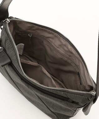 Y'SACCS ストリームラインポシェット ダークグレー