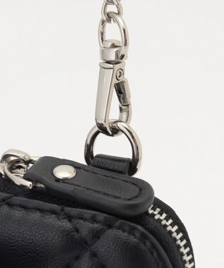 J.PRESS LADIES キルティング スマホポシェット ブラック系