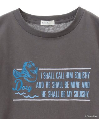 earth music&ecology Ｆｉｎｄｉｎｇ　Ｎｅｍｏ／シリコンプリントＴシャツ Charcoal Gray