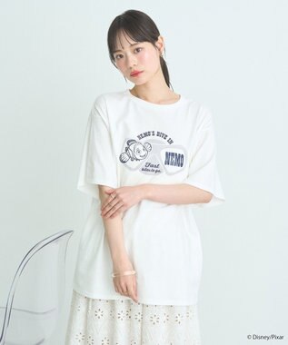 earth music&ecology Ｆｉｎｄｉｎｇ　Ｎｅｍｏ／シリコンプリントＴシャツ Off White
