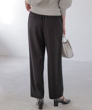 組曲 L 【加藤ローサさん着用】ツイル起毛ストレート パンツ ブラック系