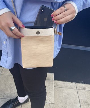 TOPKAPI 【Breath TOPKAPI】RIPPLE リプル スリム サコッシュ スマホショルダー ライトベージュ