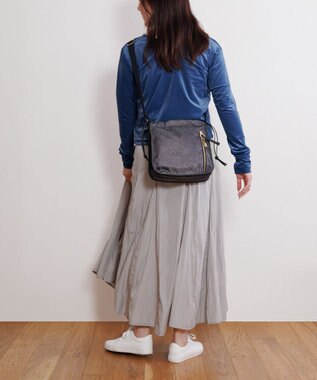 ACE BAGS & LUGGAGE HAyU × ace.  ユッカ ショルダーバッグ 17833 チャコール（ネコヘッド柄）