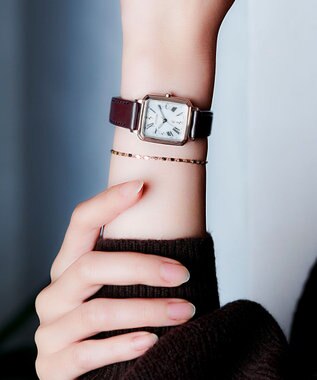 CITIZEN 【替えバンド付き電波時計】電池交換不要のスクエア2wayモデル ES9506-62A サクラ色