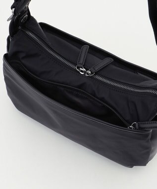 Y'SACCS 【ムック本掲載】【ナイロンタフタ×リサイクルレザー】デイリーショルダー　Sサイズ ブラック