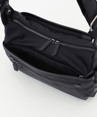 Y'SACCS 【ムック本掲載】【ナイロンタフタ×リサイクルレザー】デイリーショルダー　Sサイズ ブラック