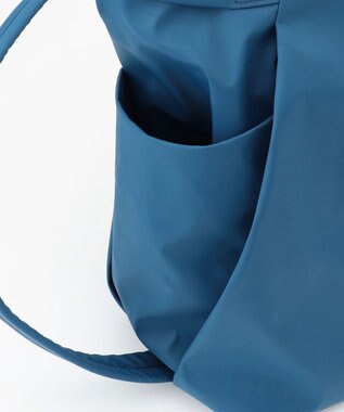 Y'SACCS 【ナイロンタフタ】トラベルショルダーリュック ブルー