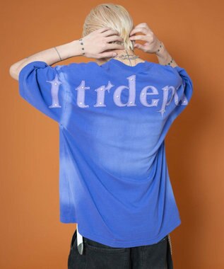 WEGO 【ユニセックス着用ITEM】バックスタッズグラフィックT（SS）