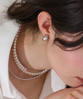 Phoebe 【痛くないシリーズ・金属アレルギー対応】ドロップソフトイヤリング　シルバー シルバー