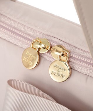 Maison de FLEUR リボンチャーム付きPCケース Grayish Pink