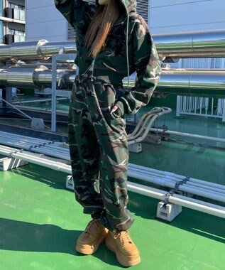 WEGO ロゴZIPショートパーカー 柄1