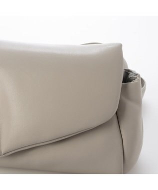 UNBILLION カカトゥ kakatoo / パテッドロールバッグ GY