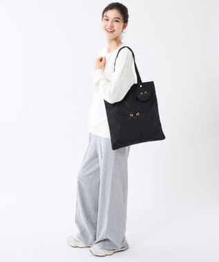 LeSportsac MINI ROUND CHARM/ブラックキャッツエンブロイダリー ブラックキャッツエンブロイダリー