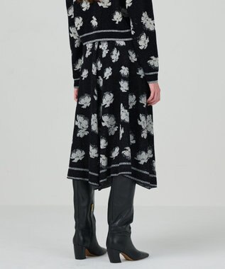 GRACE CONTINENTAL ラメフローラルニットスカート ブラック